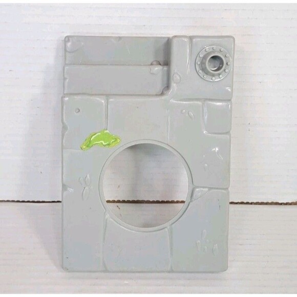 1989 TMNT Sewer Lair Playset Grey Wall Part w/ Hole Vintage Ninja Turtles - Picture 1 of 6